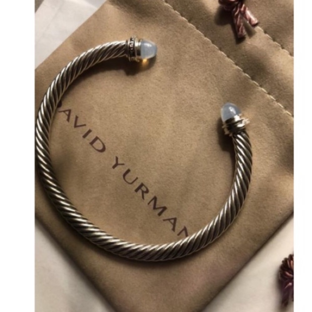 SOLD 🎈David Yurman Moonstone Cuff - Picture 3 of 8